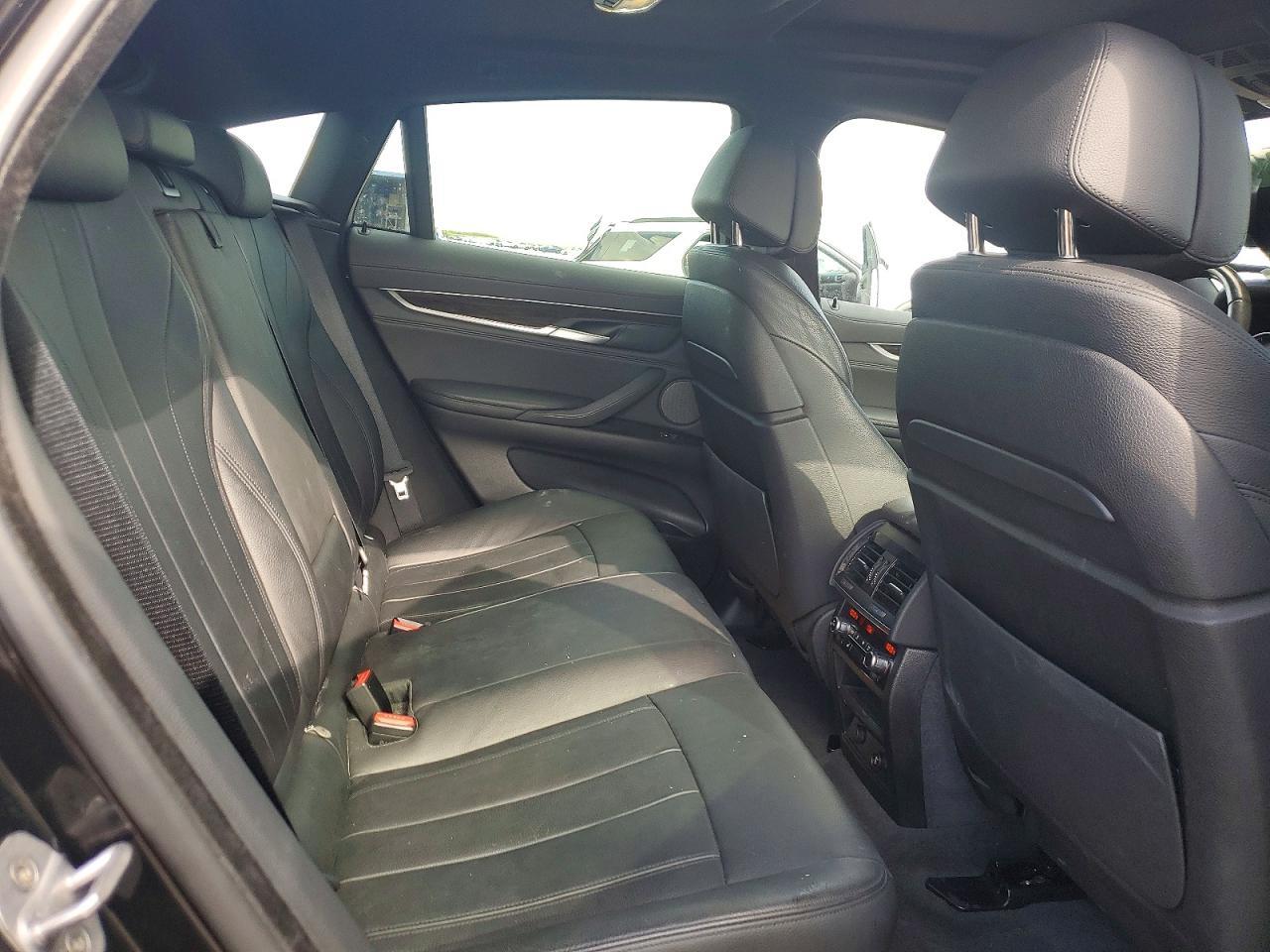 2016 BMW X6 xDrive35I - zdjęcie 11