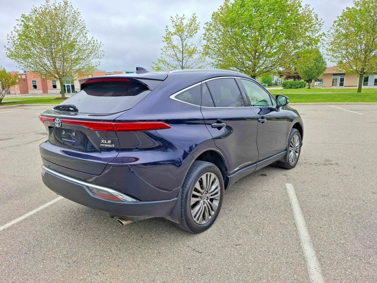 2021 Toyota Venza Le - zdjęcie 4