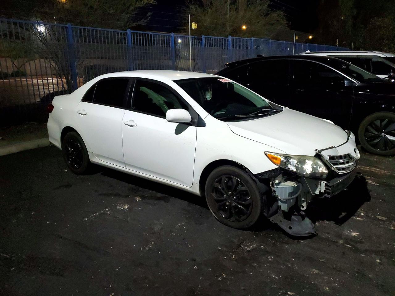 2013 Toyota Corolla Le - zdjęcie 4