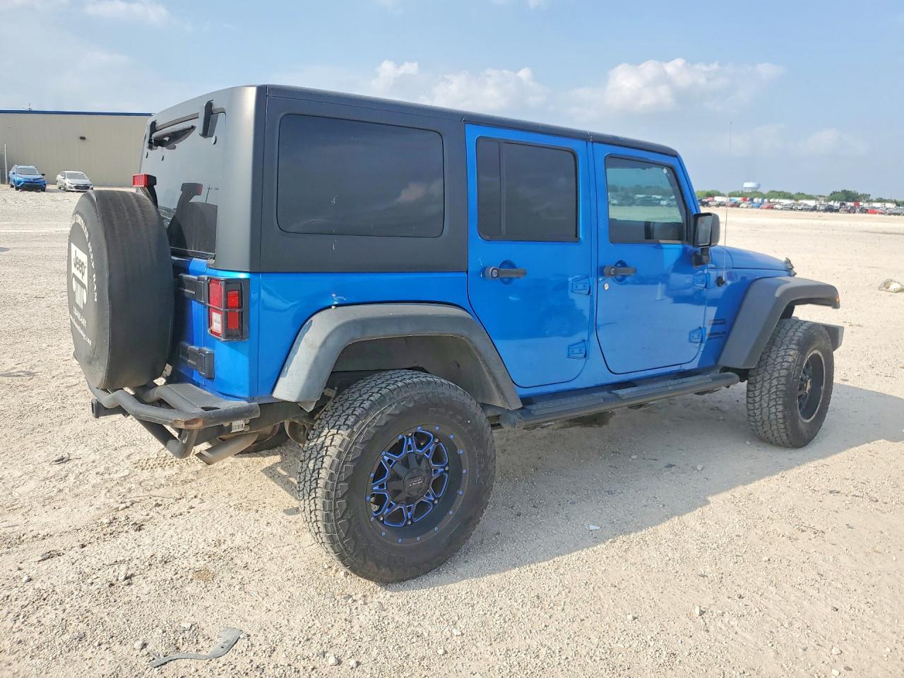 2016 Jeep Wrangler Unlimited Sport - zdjęcie 3