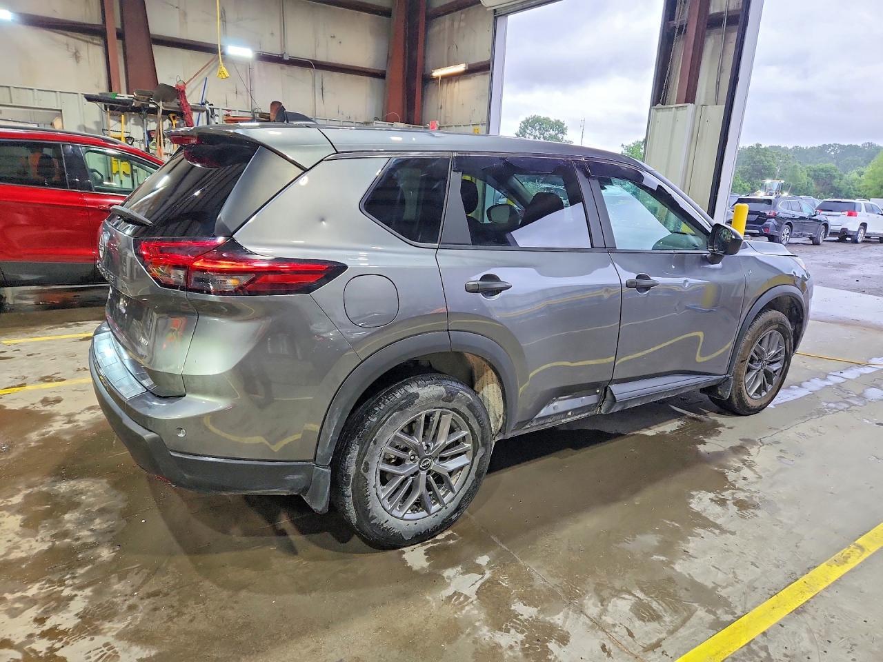 2024 Nissan Rogue S - zdjęcie 3