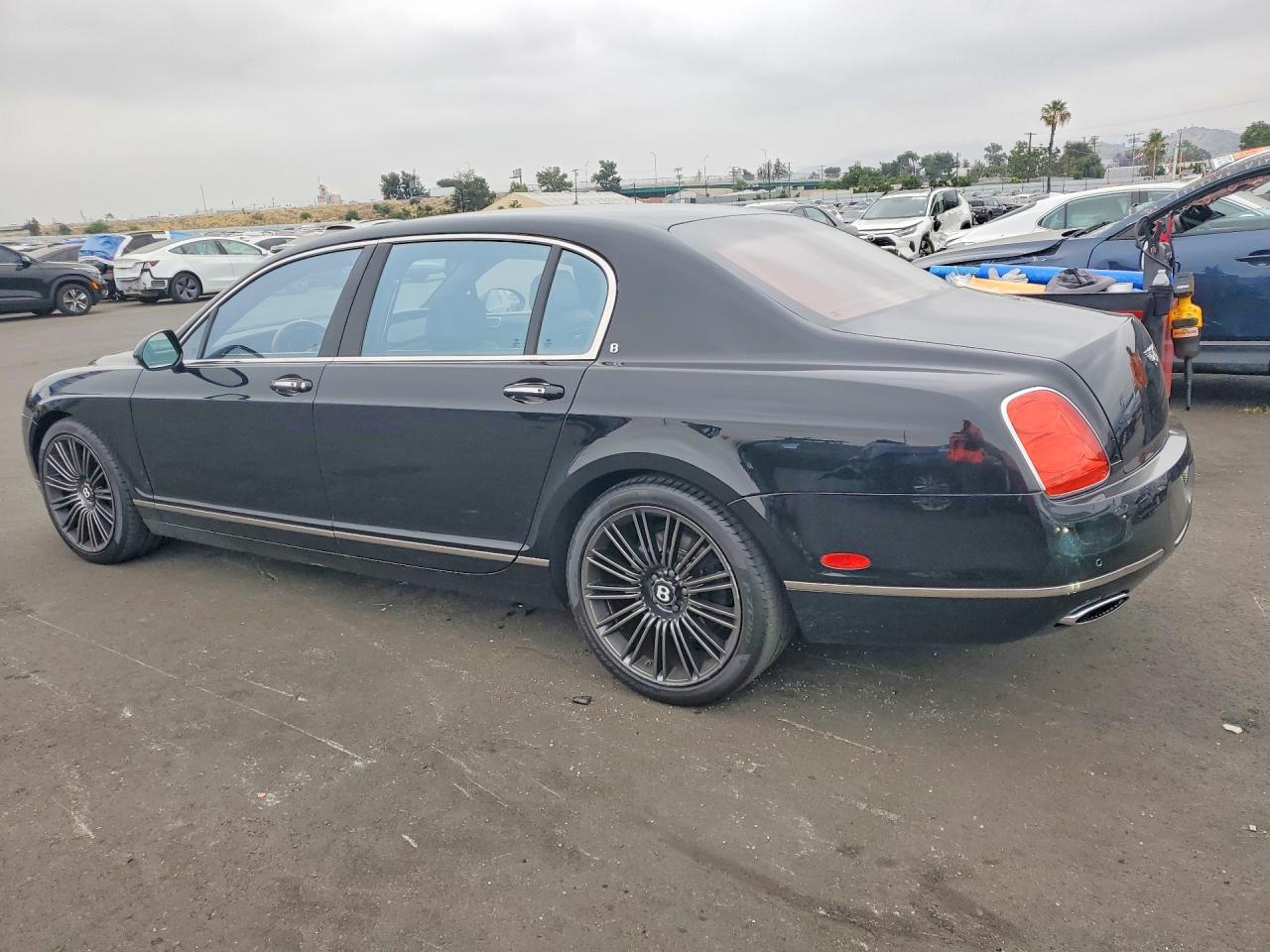 2013 Bentley Continental Flying Spur Speed - zdjęcie 2