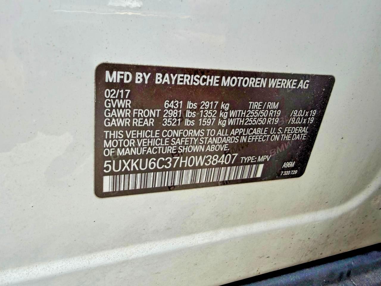 2017 BMW X6 xDrive50I - zdjęcie 10