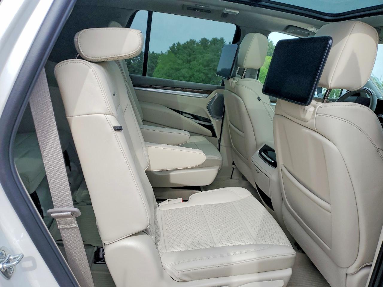2025 Cadillac Escalade Sport Platinum - zdjęcie 11