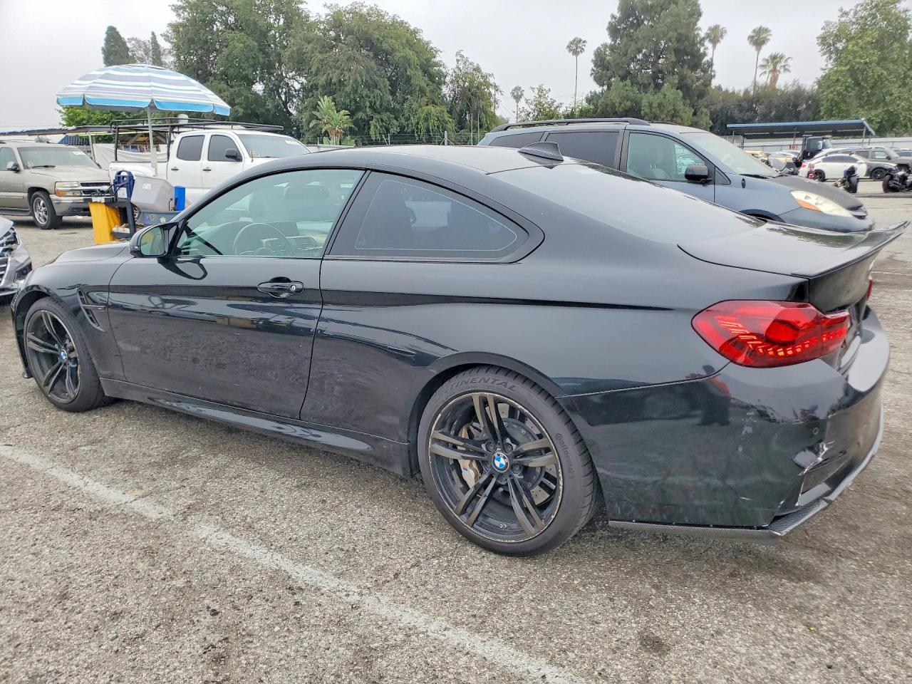 BMW M4 - zdjęcie 2