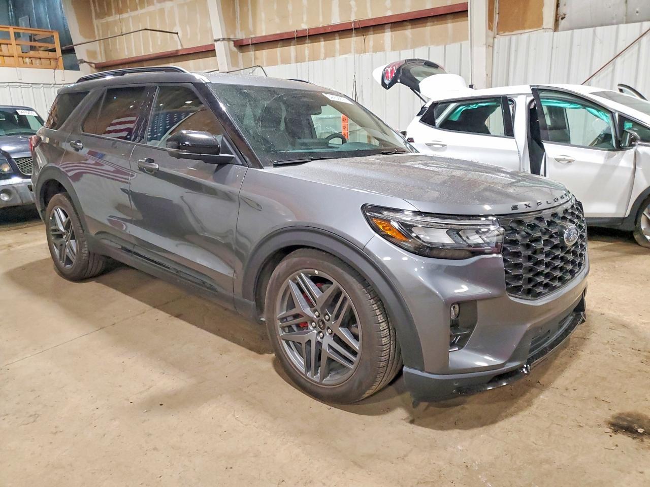 2026 Ford Explorer St - zdjęcie 4
