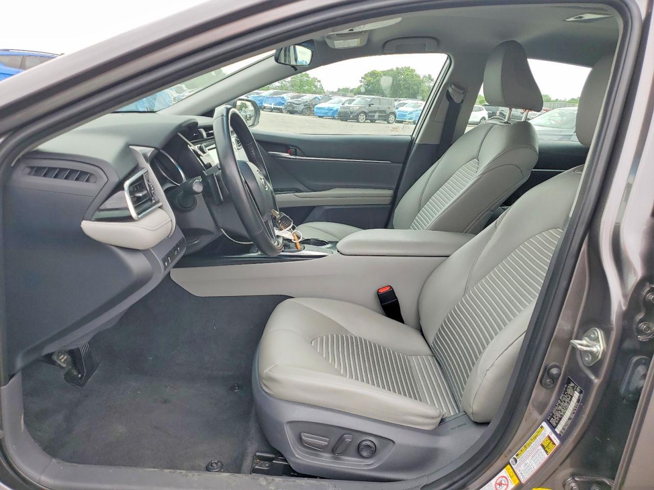 2018 Toyota Camry Se - zdjęcie 7
