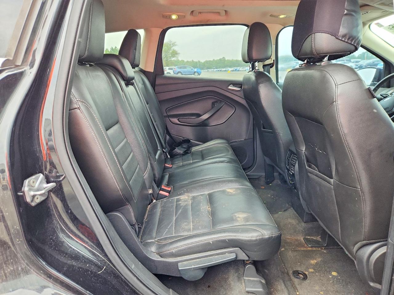 2014 Ford Escape Titanium - zdjęcie 10