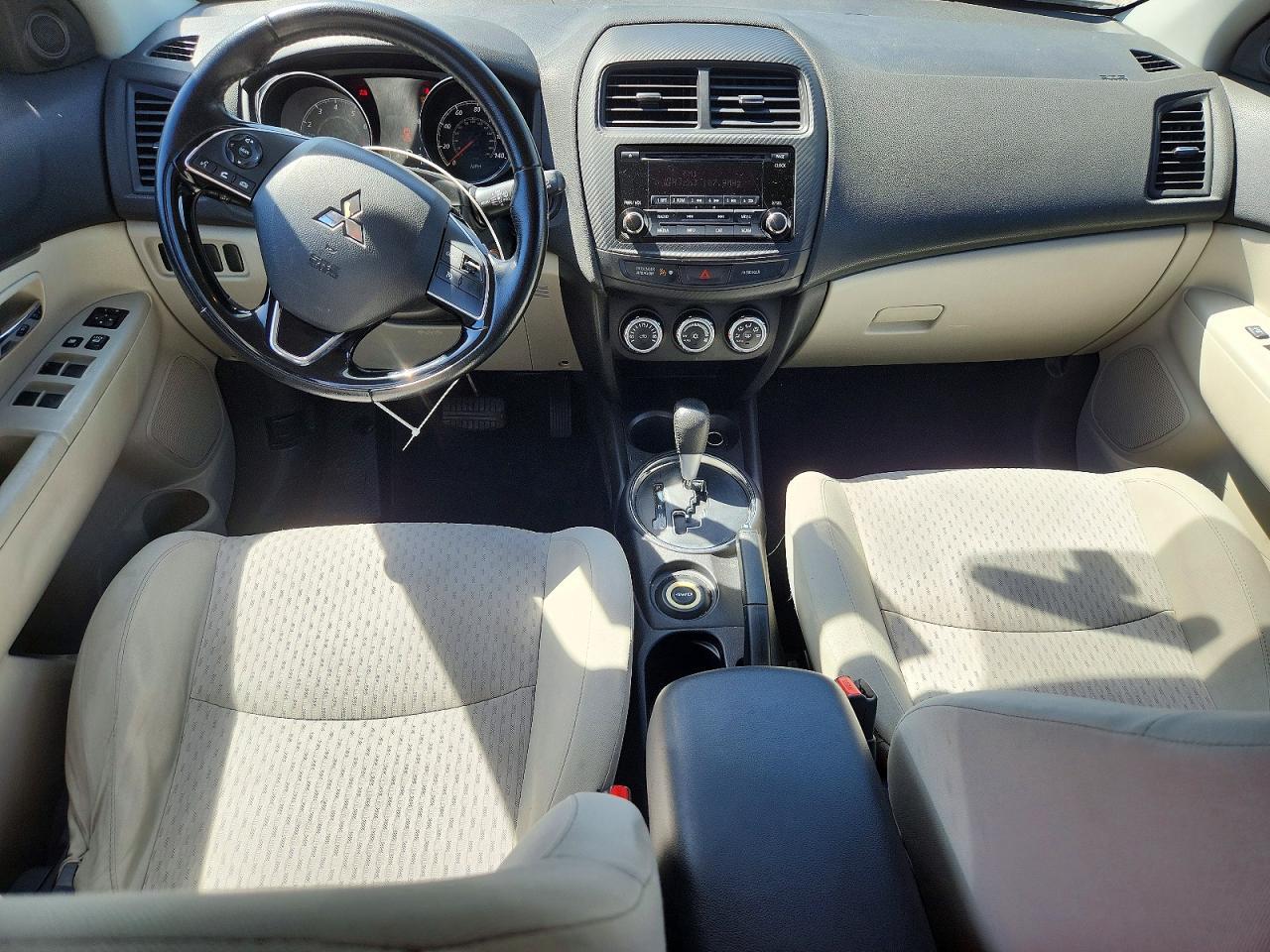 2017 Mitsubishi Outlander Sport Es - zdjęcie 8