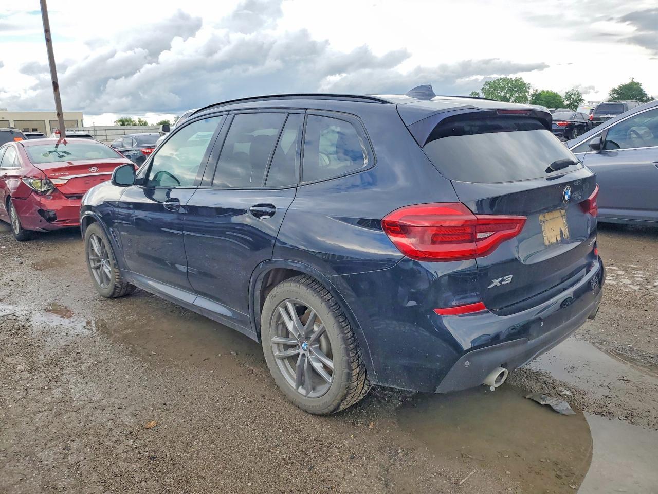 2019 BMW X3 xDrive30I - zdjęcie 2