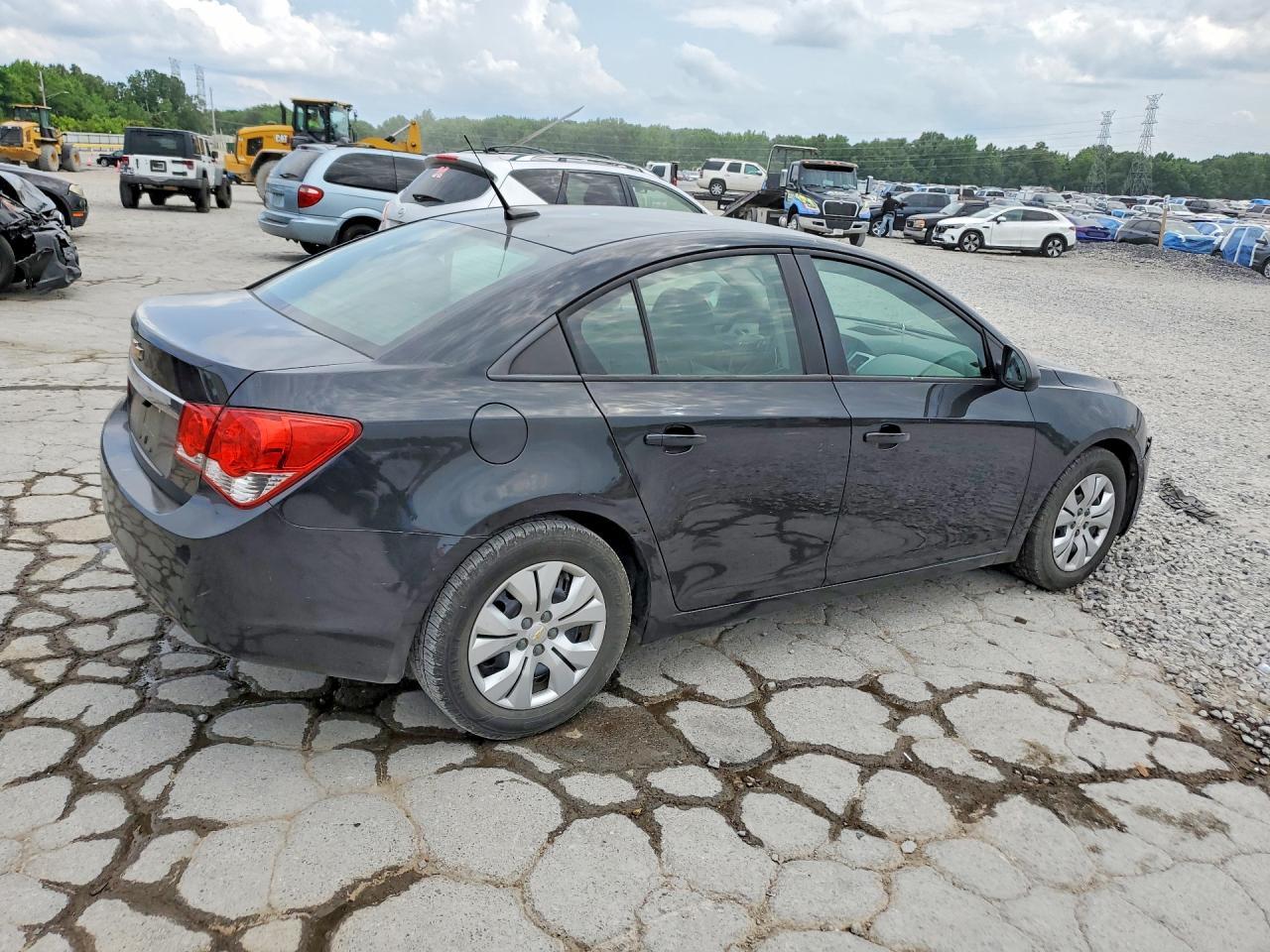 2013 Chevrolet Cruz - zdjęcie 3