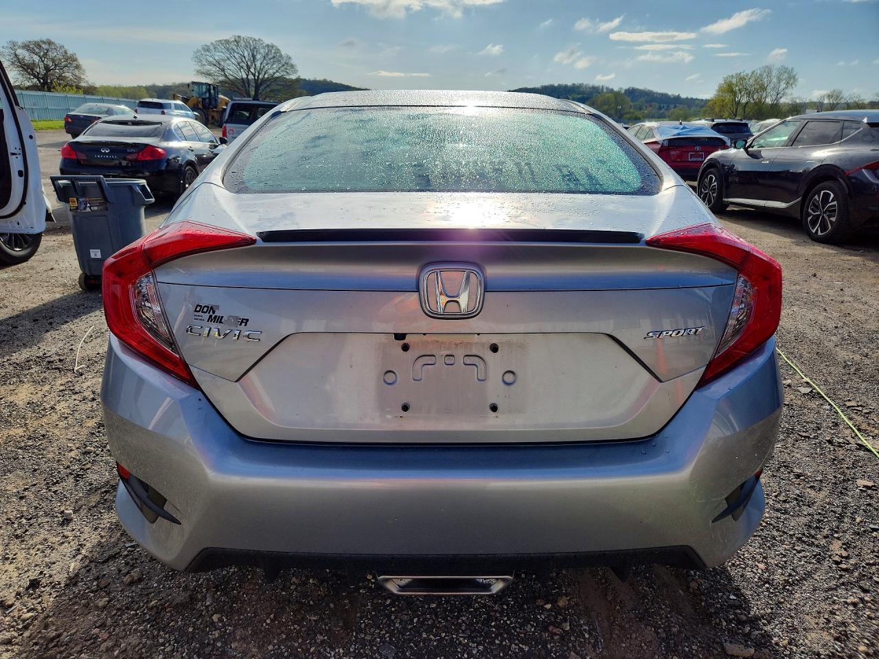2020 Honda Civic Sport - zdjęcie 6