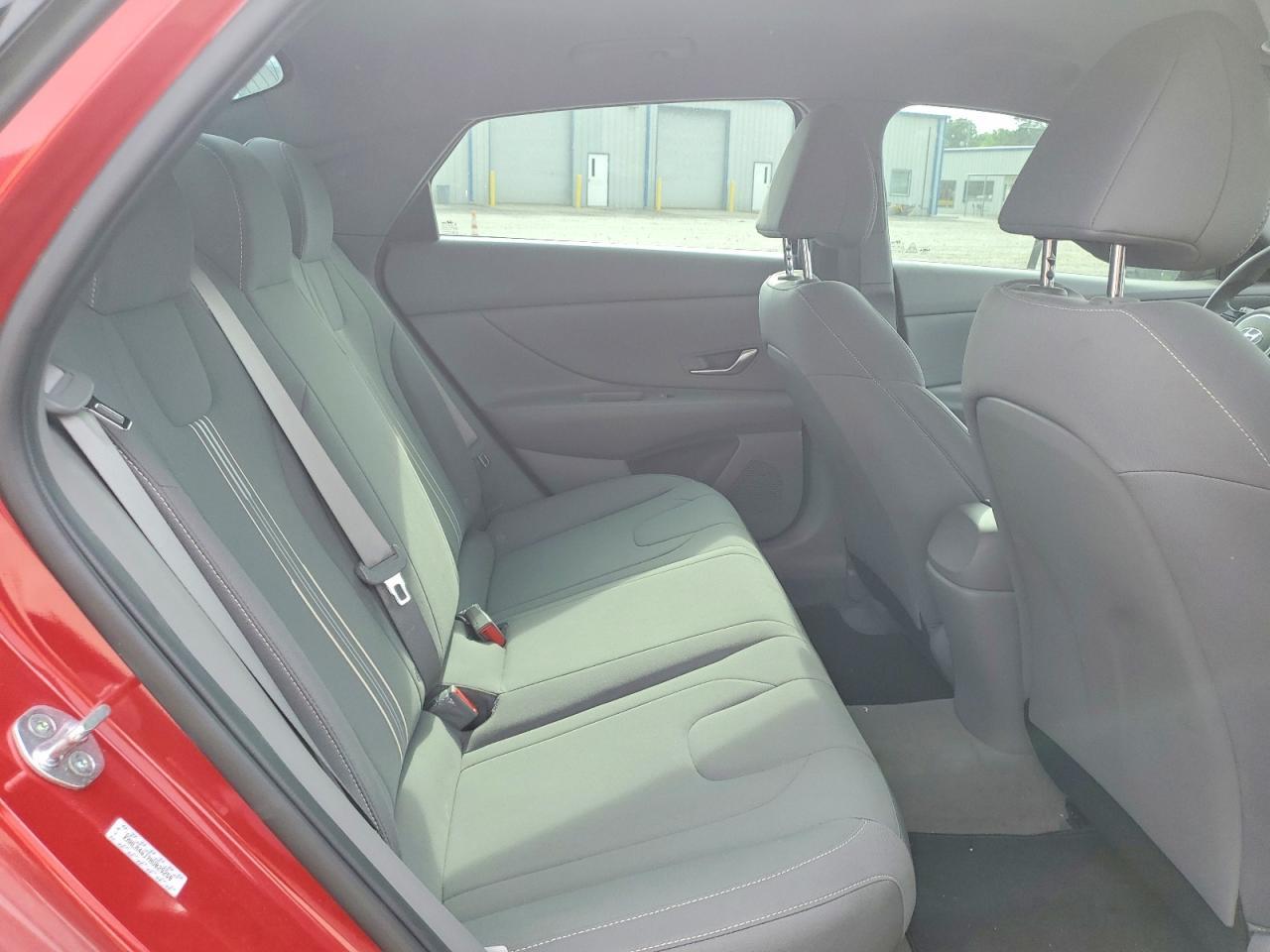 2022 Hyundai Elantra Blue - zdjęcie 10