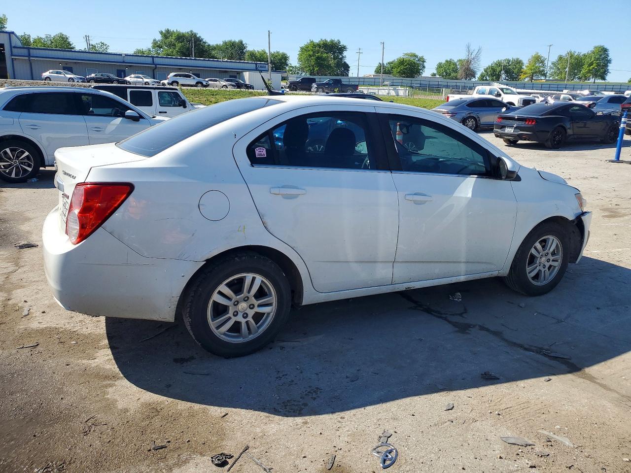 2013 Chevrolet Sonic Lt - zdjęcie 3