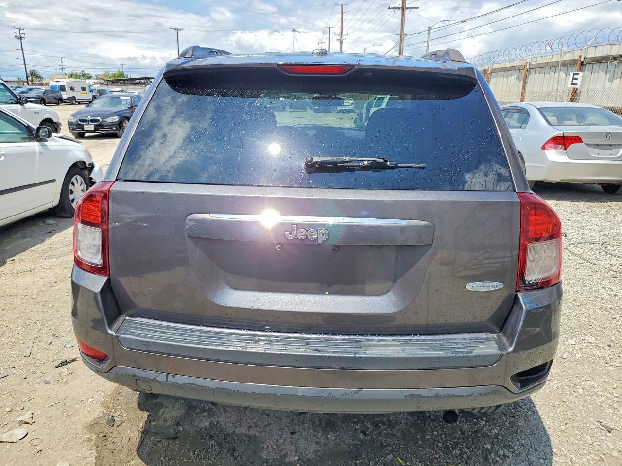 2016 Jeep Compass Latitude - zdjęcie 5