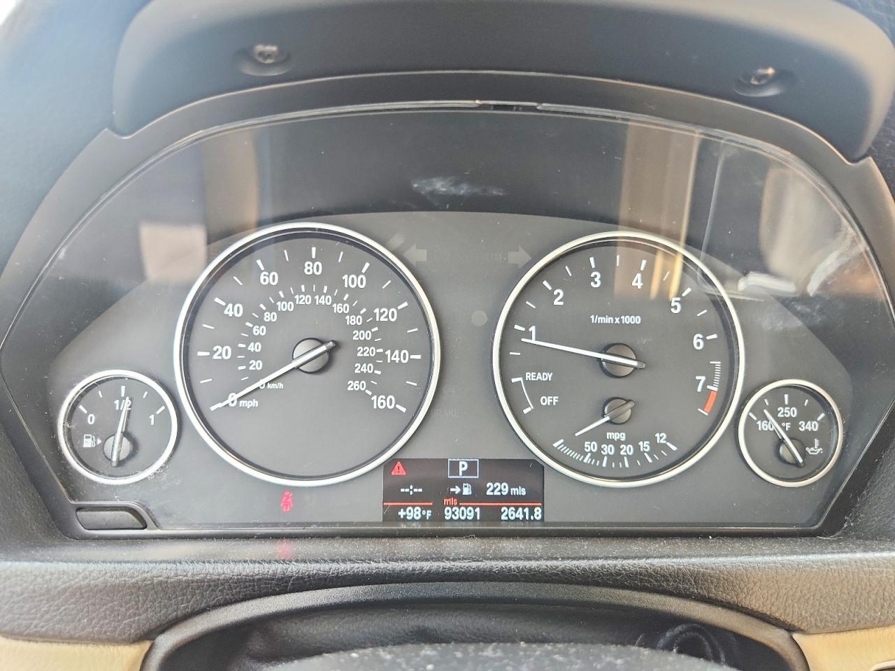 2013 BMW 320 I xDrive - zdjęcie 9
