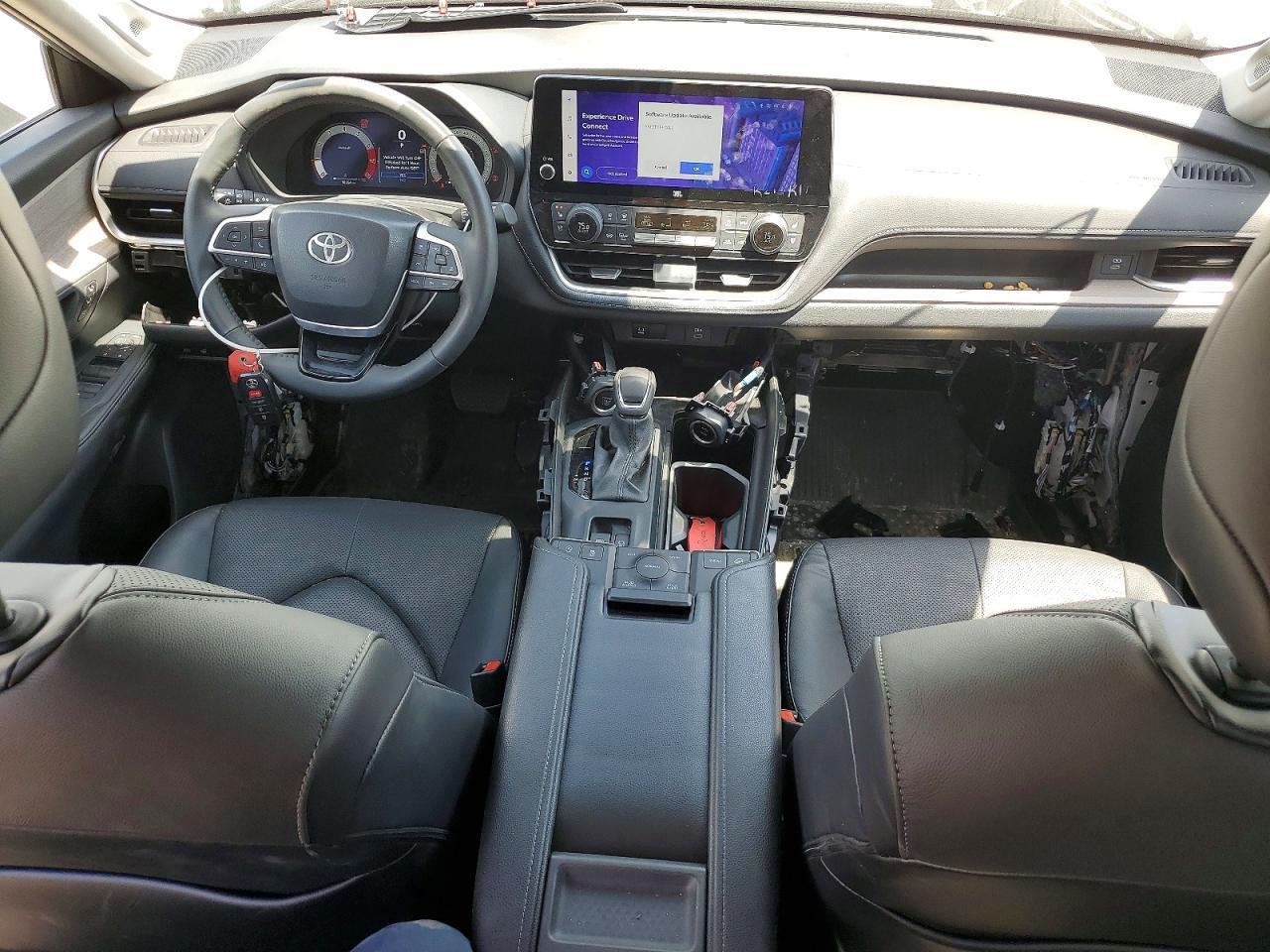 2024 Toyota Grand Highlander Limited - zdjęcie 8