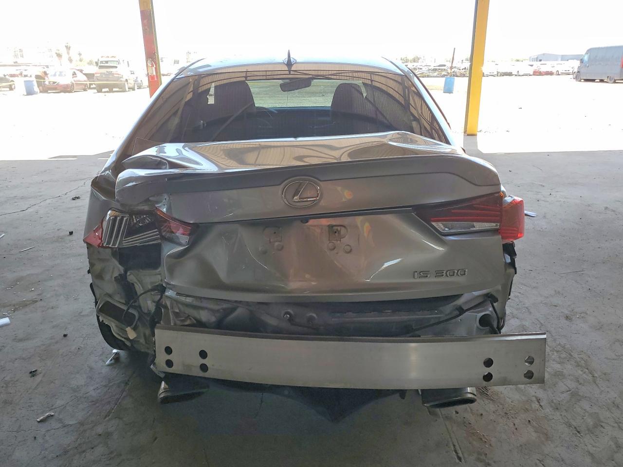 2019 Lexus Is - zdjęcie 6