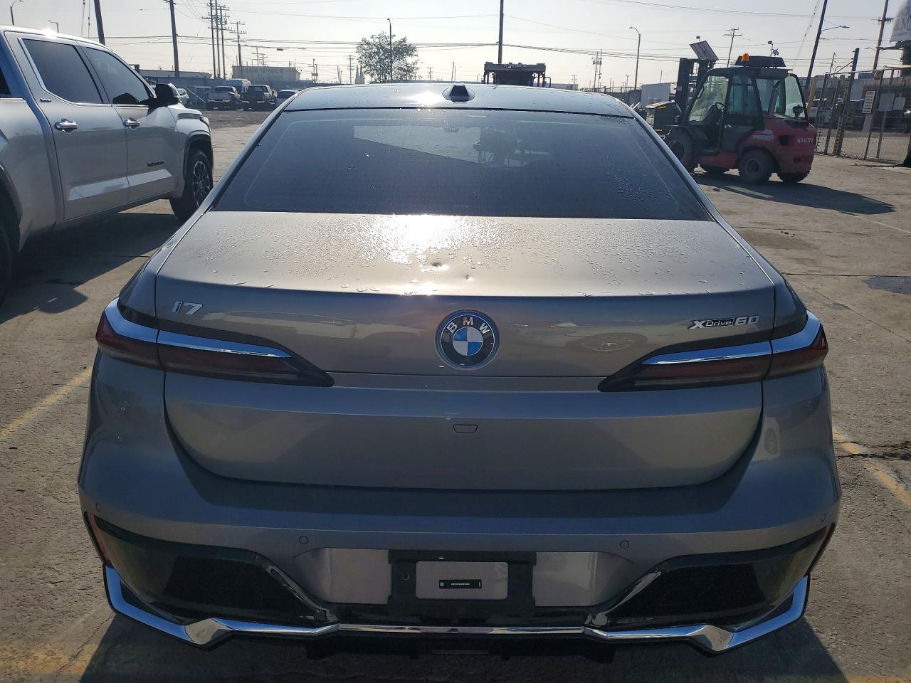2024 BMW I7 xDrive60 - zdjęcie 6