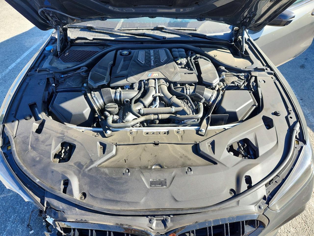 2023 BMW M8 - zdjęcie 11