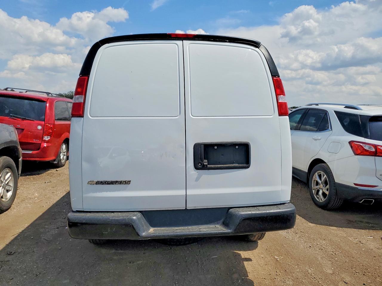 2021 Chevrolet Express G2500 - zdjęcie 6