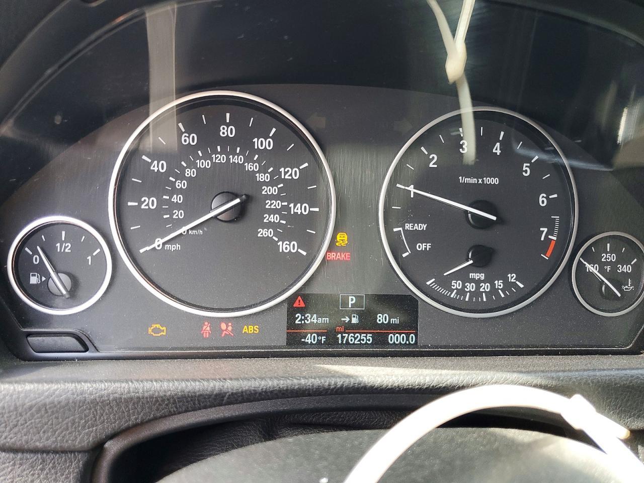 2016 BMW 320 I - zdjęcie 9