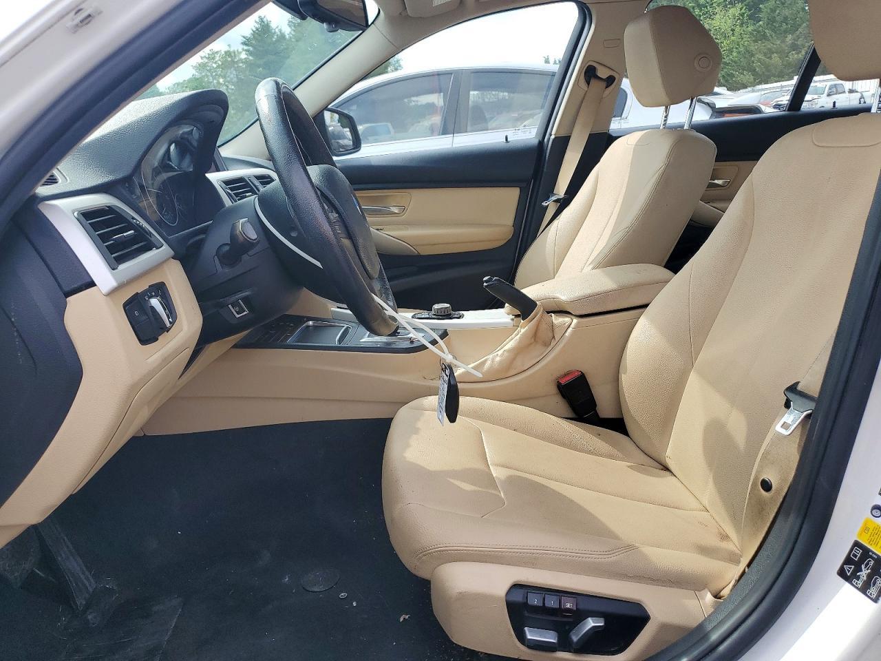 2018 BMW Seria 3 320i - zdjęcie 7