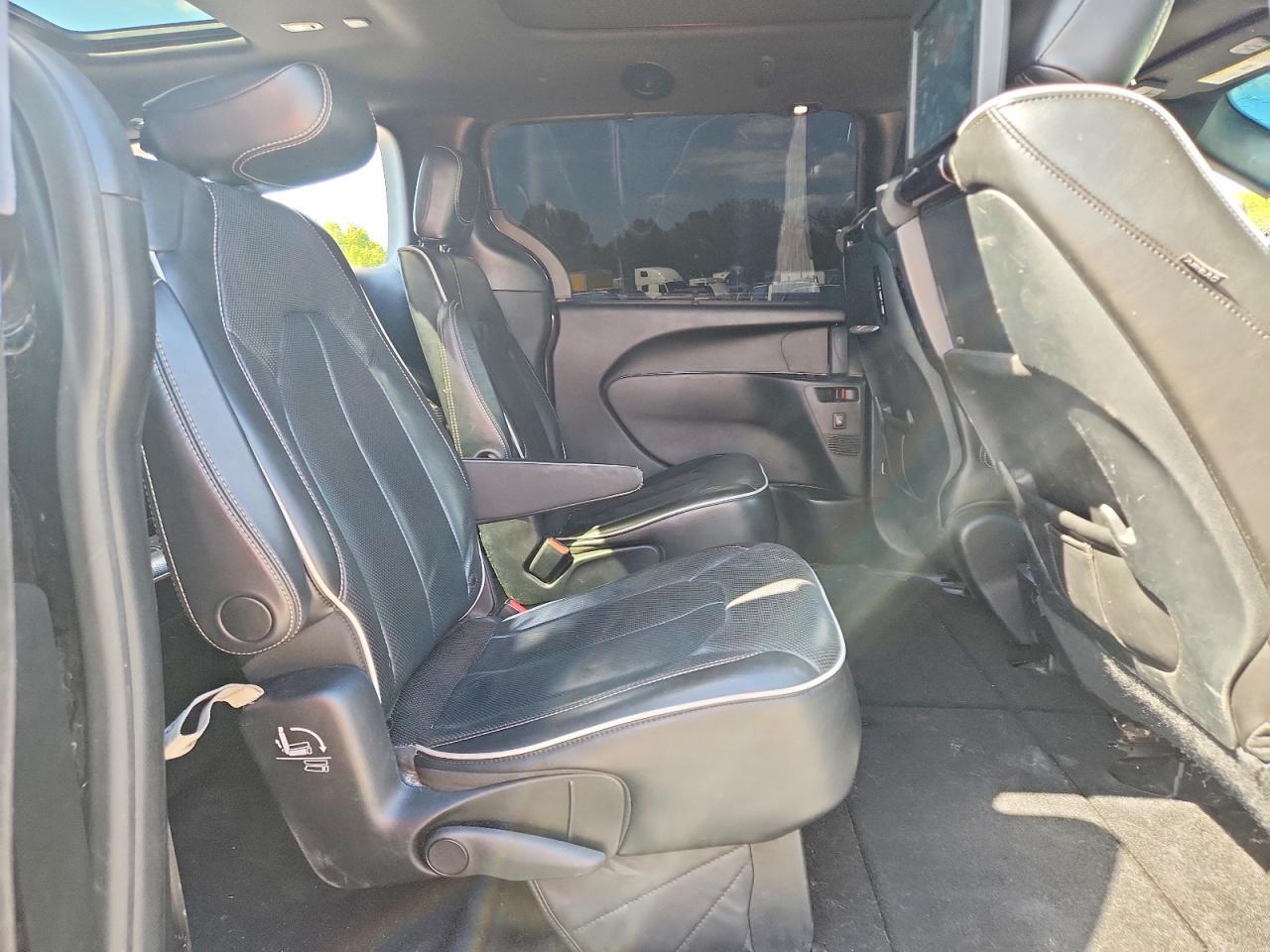2018 Chrysler Pacifica Limited - zdjęcie 11