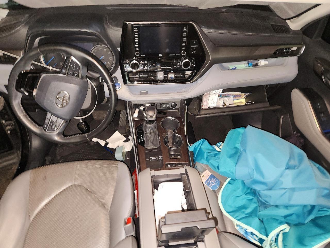 2021 Toyota Highlander Hybrid Limited - zdjęcie 8