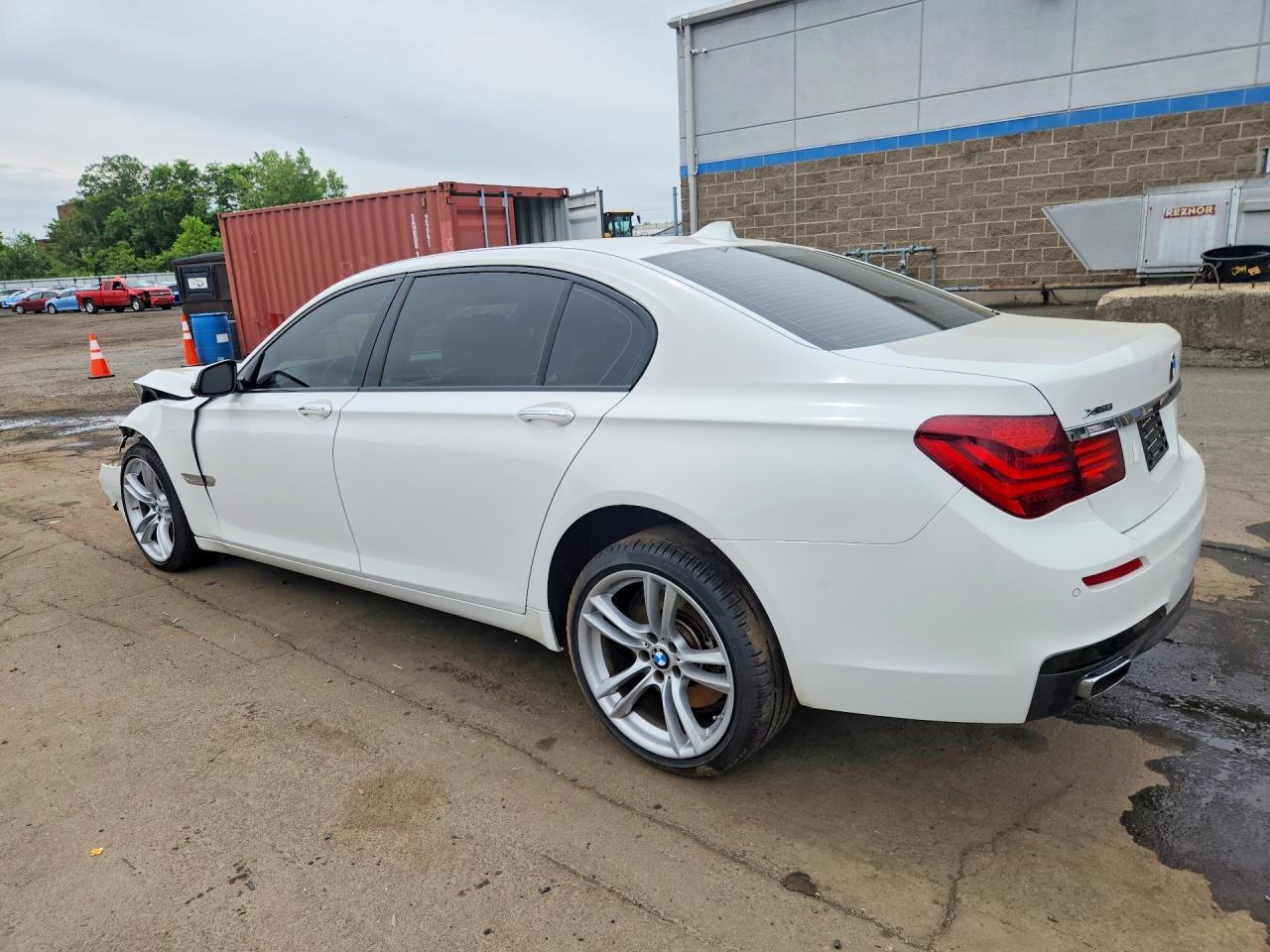 2014 BMW Seria 7 Alpina B7 - zdjęcie 2