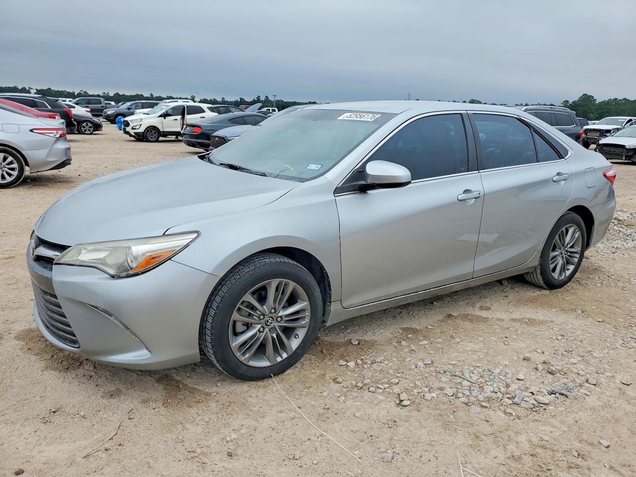 2016 Toyota Camry Base/Se/Le/Xle - zdjęcie główne