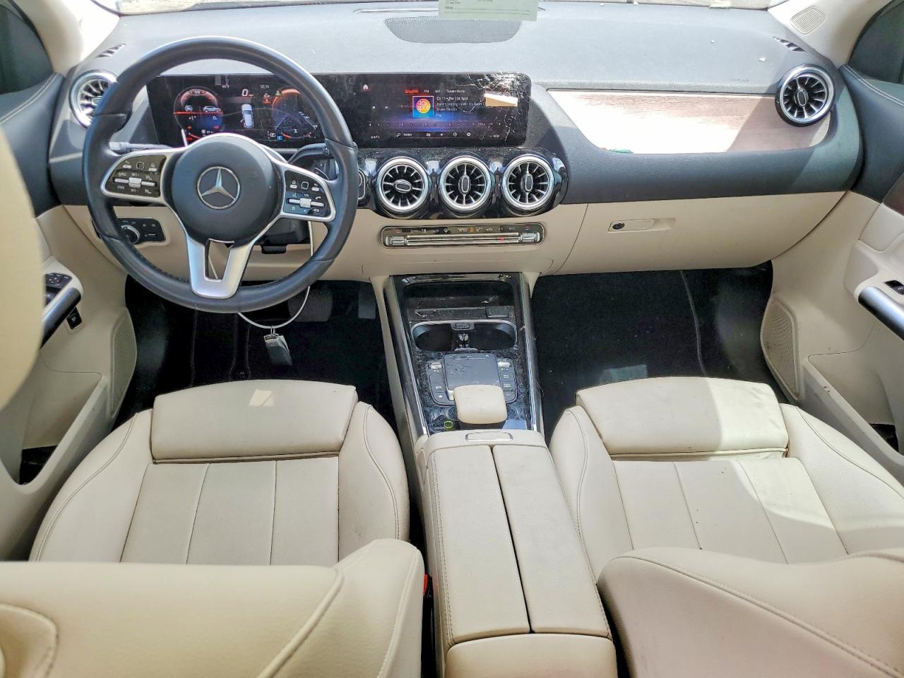 2023 Mercedes-Benz Gla 250 4Matic - zdjęcie 8