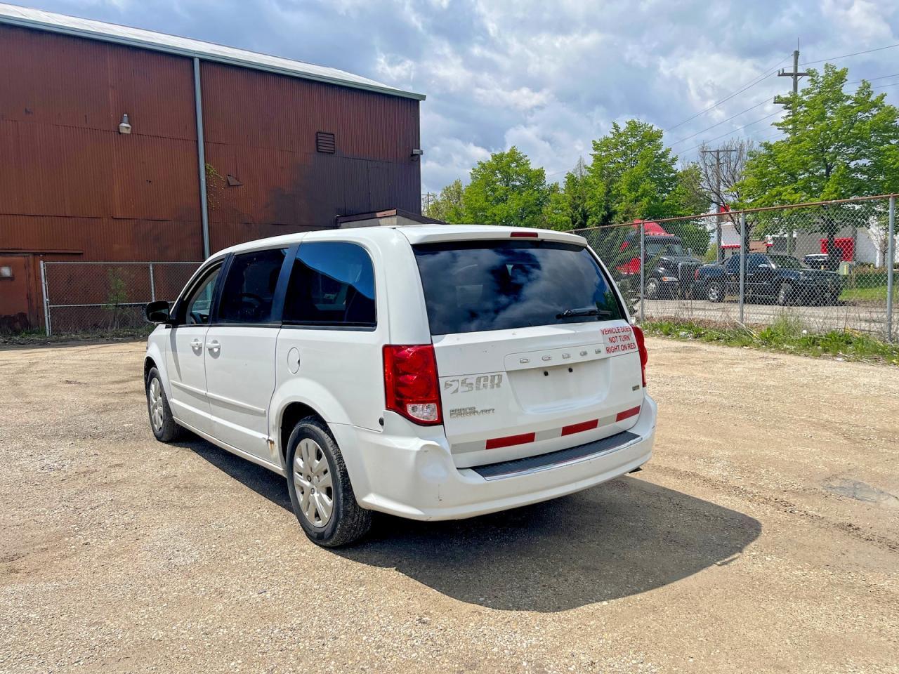 2016 Dodge Grand Caravan Se - zdjęcie 3