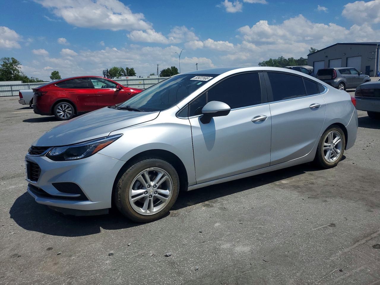 2017 Chevrolet Cruze Lt - zdjęcie główne