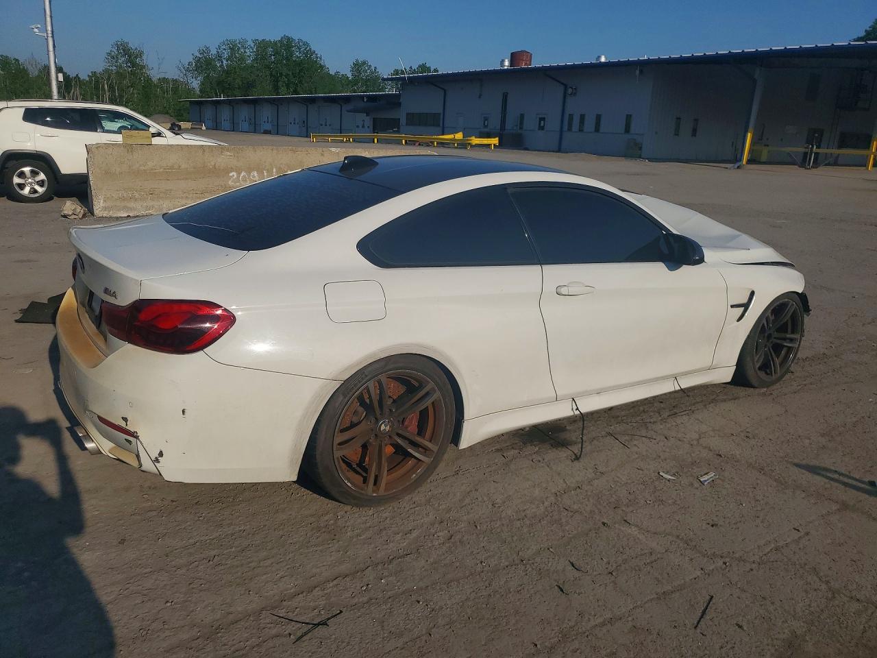 2016 BMW M4 - zdjęcie 3