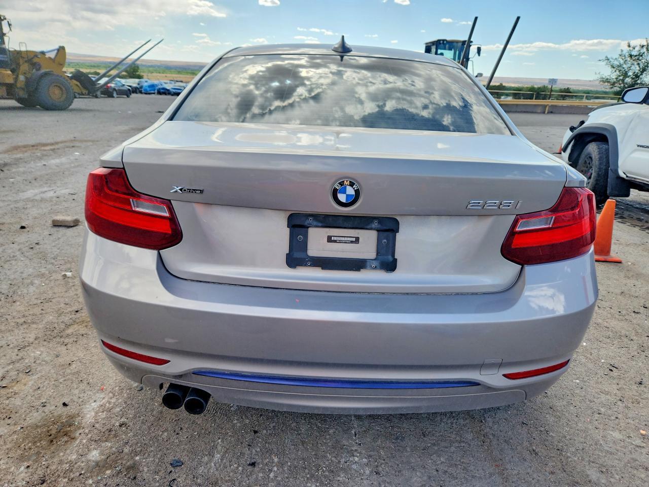 2015 BMW 228 I - zdjęcie 6
