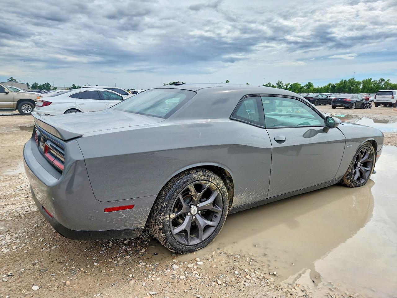 2019 Dodge Challenger R - zdjęcie 3