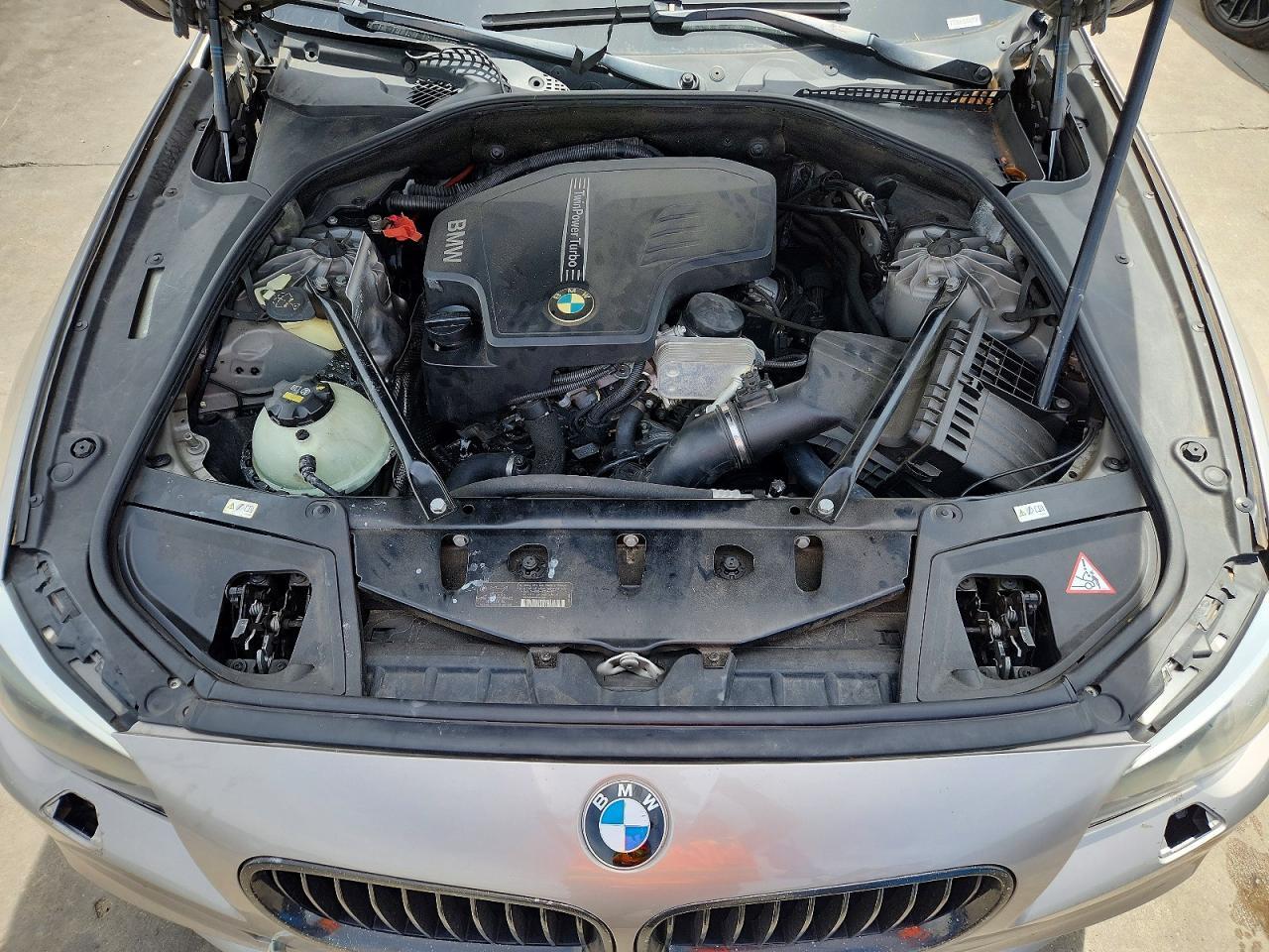2014 BMW 528 I - zdjęcie 11