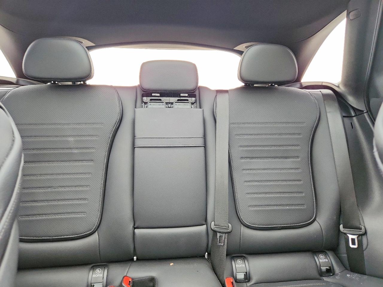 2025 Mercedes-Benz Glc 300 4Matic - zdjęcie 10