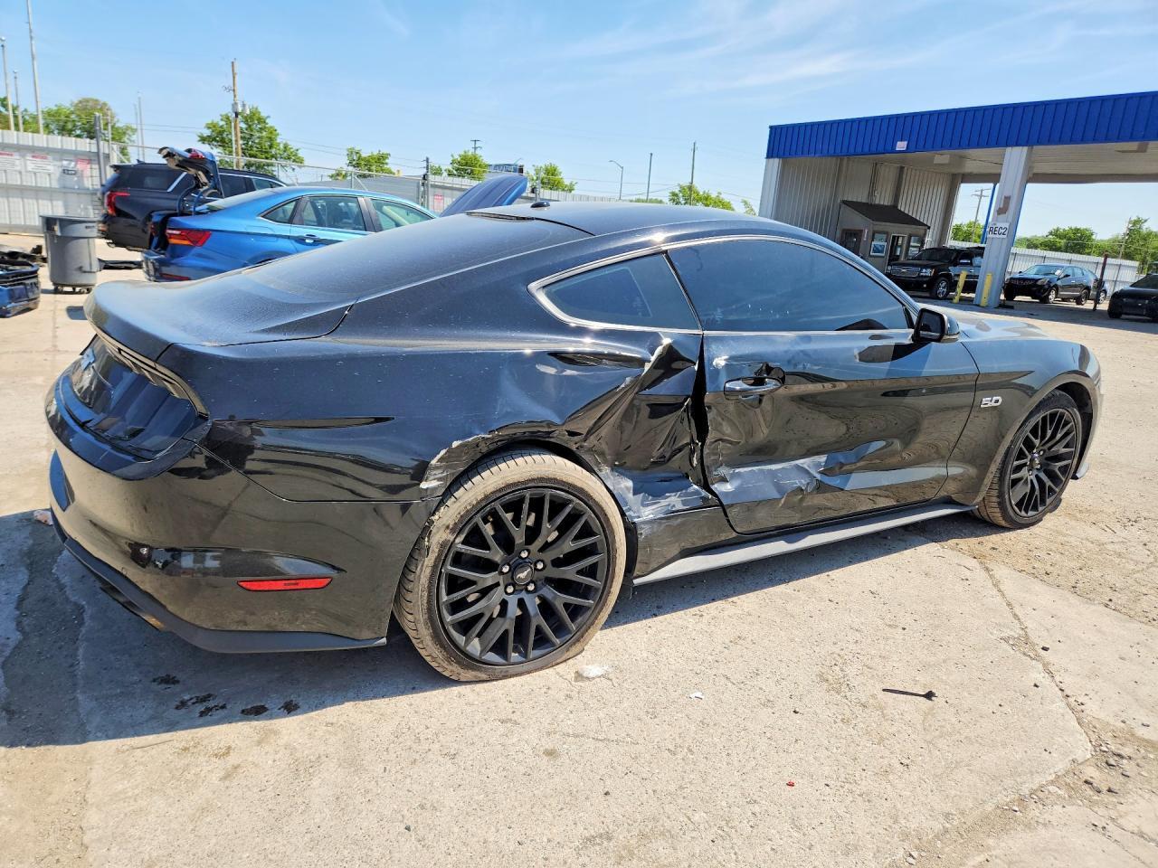 2019 Ford Mustang Gt - zdjęcie 3