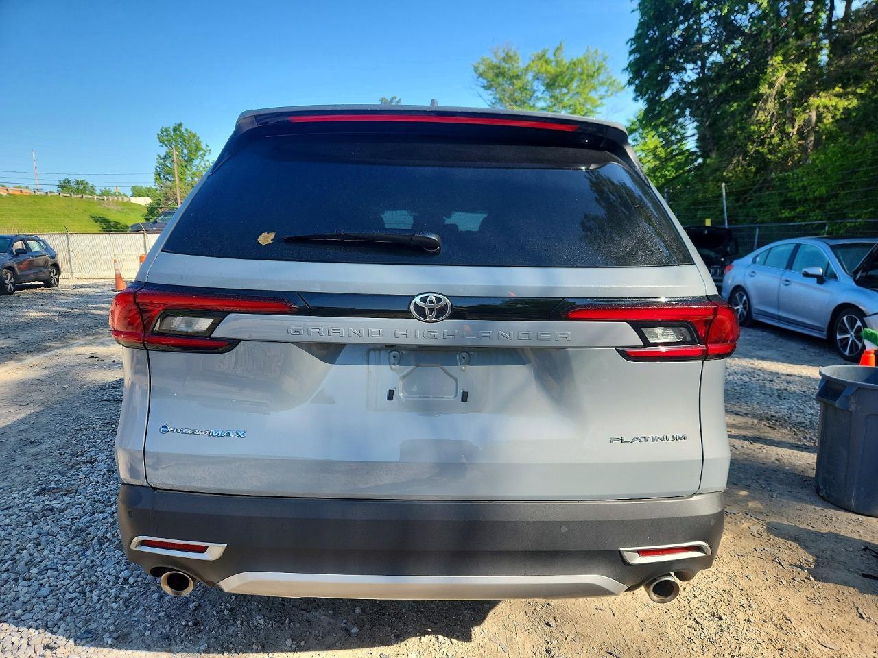 2025 Toyota Grand Highlander Hybrid Max Platinum - zdjęcie 6