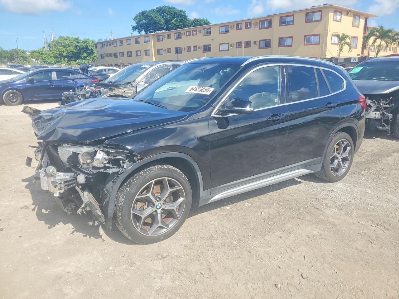 2018 BMW X1 xDrive28I - zdjęcie główne