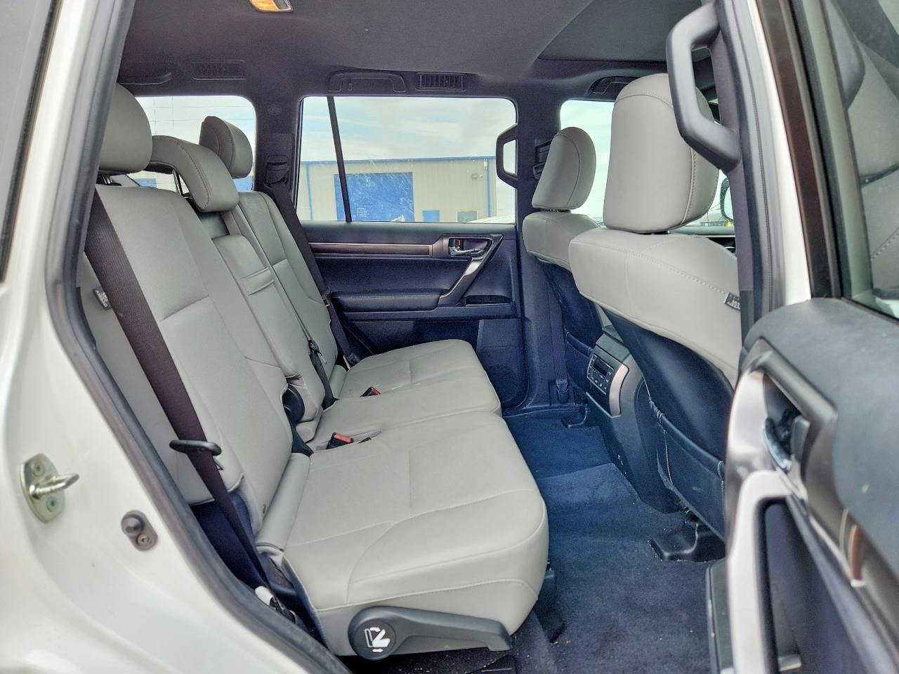 2023 Lexus Gx 460 - zdjęcie 11
