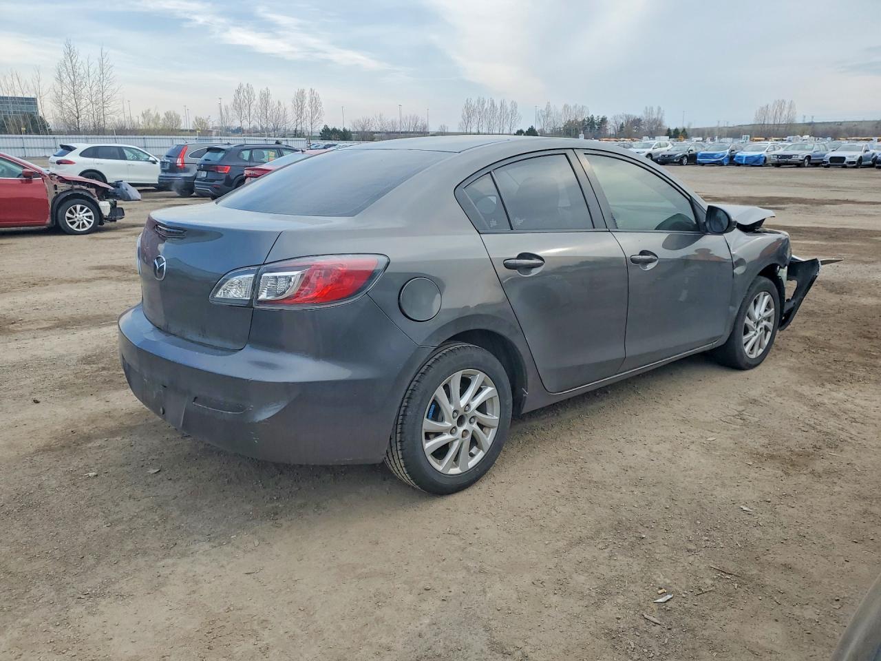 2013 Mazda 3 I - zdjęcie 3
