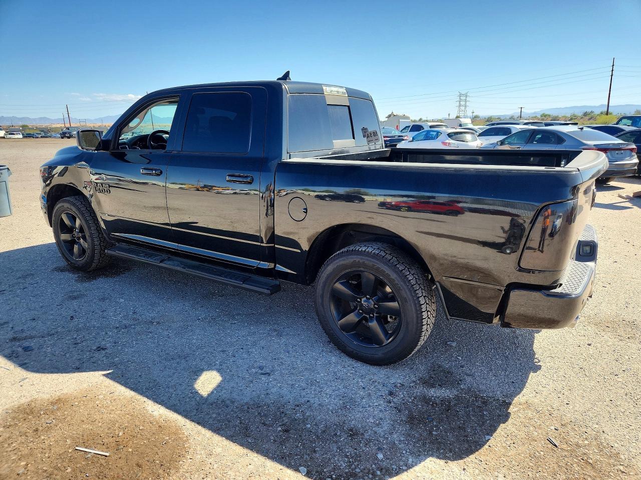 2018 Ram 1500 Slt - zdjęcie 2