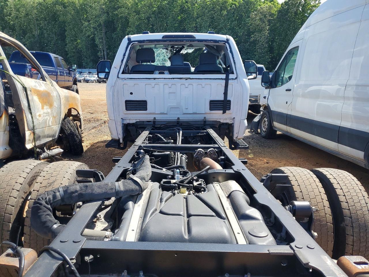 2023 Ford F550 Super Duty - zdjęcie 10