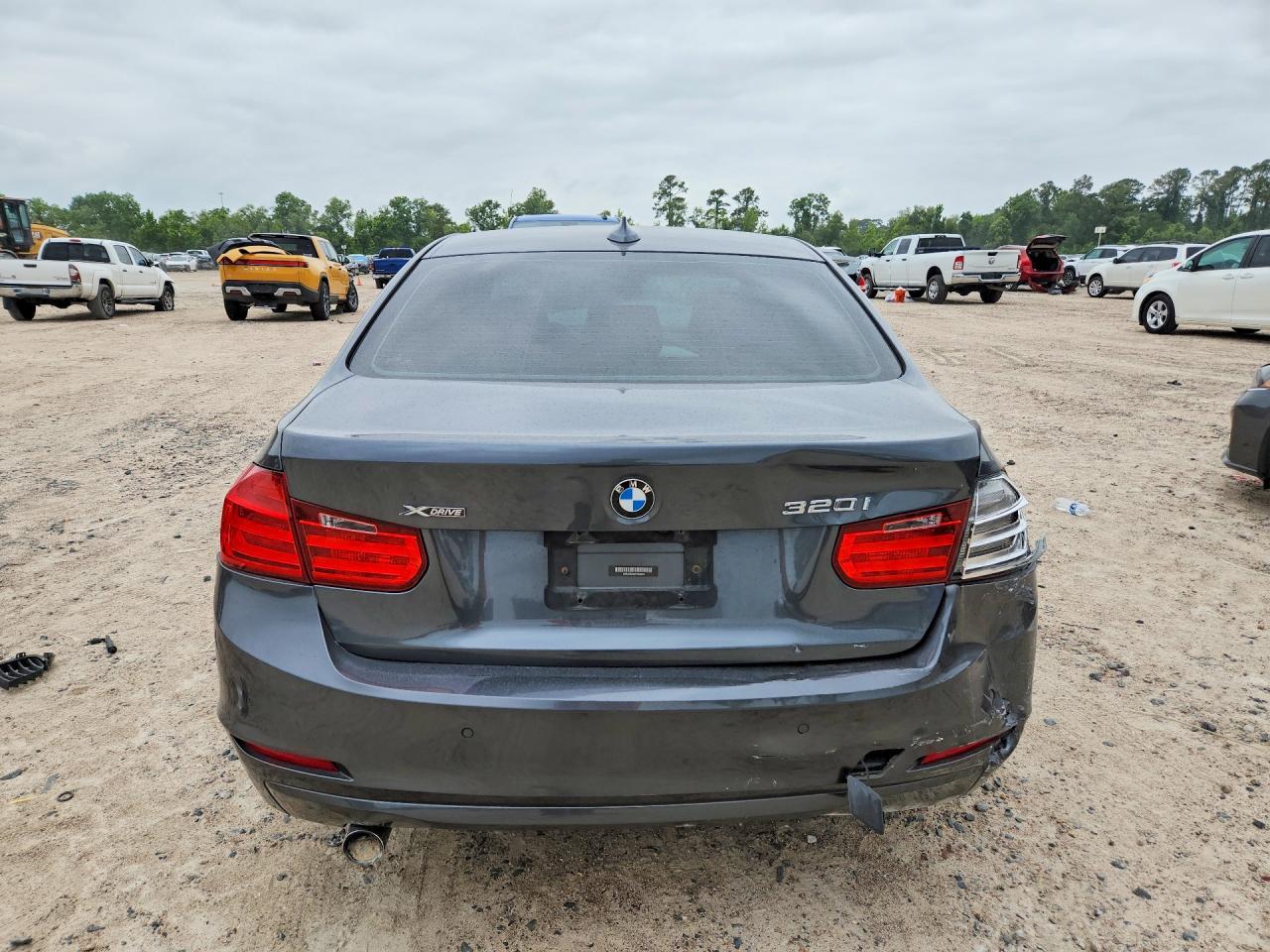 2015 BMW 320 I xDrive - zdjęcie 6