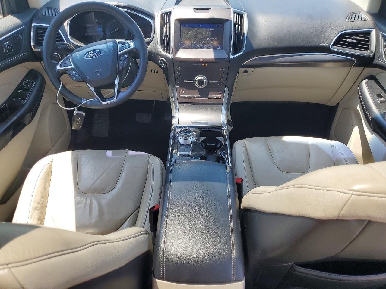 2020 Ford Edge Titanium - zdjęcie 8