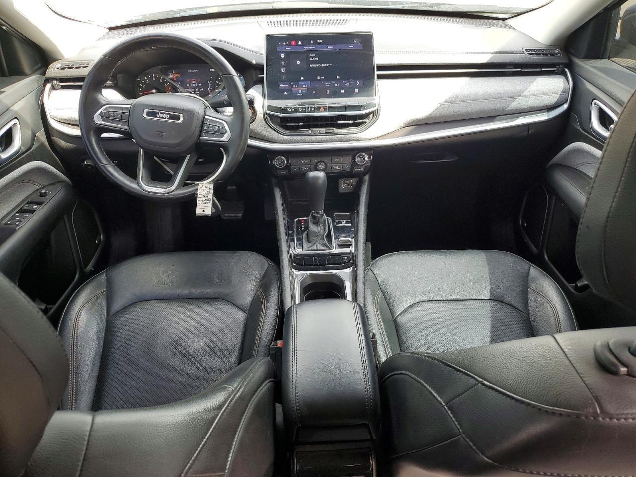 2022 Jeep Compass Latitude Lux - zdjęcie 8