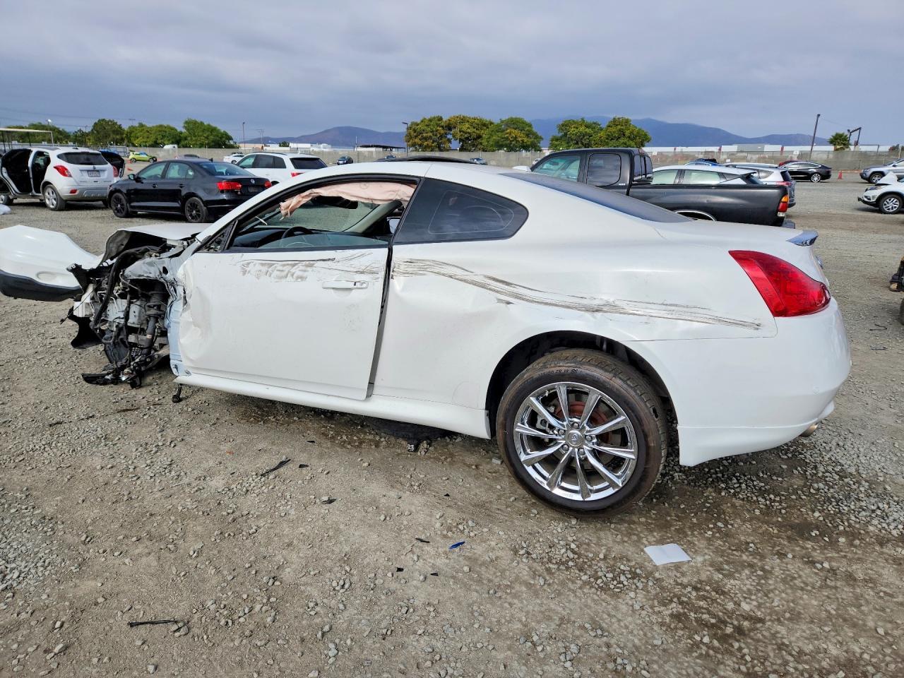 2013 Infiniti G37 Coupe Journey - zdjęcie 2